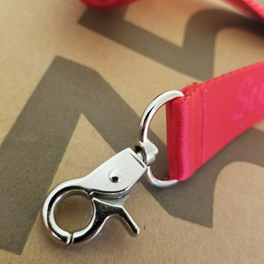 🆕️ Supreme Lanyard - Picture 2 of 5